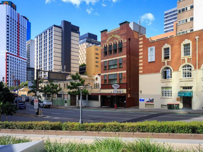 Turbot House 3* Brisbane